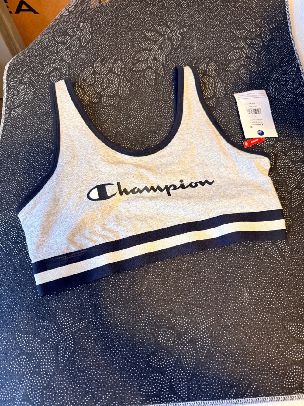Champion athletic bra top & short set - Picture 4 of 5